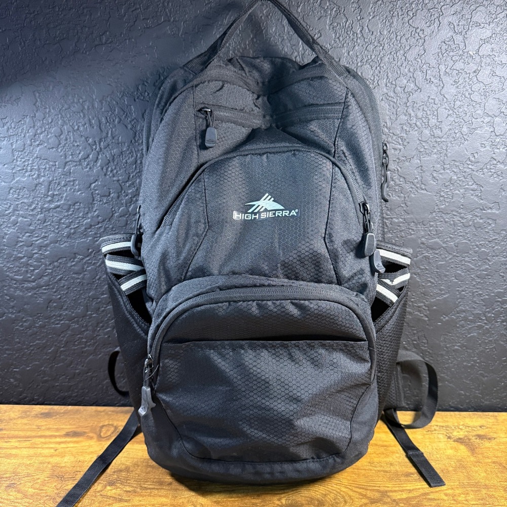 High Sierra Loop Black‎ Ripstop Polyester Multi-Compartment Backpack Unisex OS